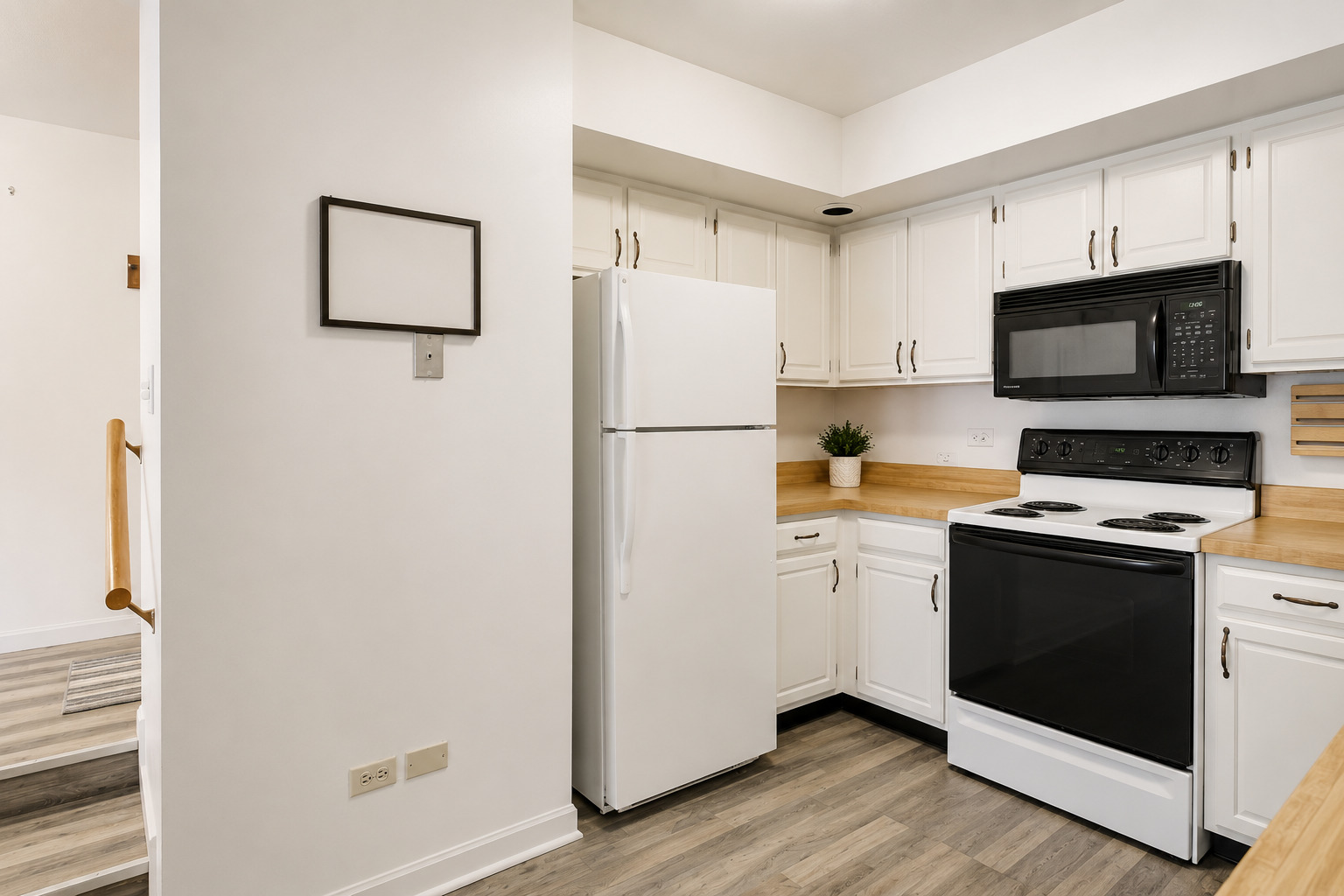 18559 Escanaba Avenue 101 Property Photo 7