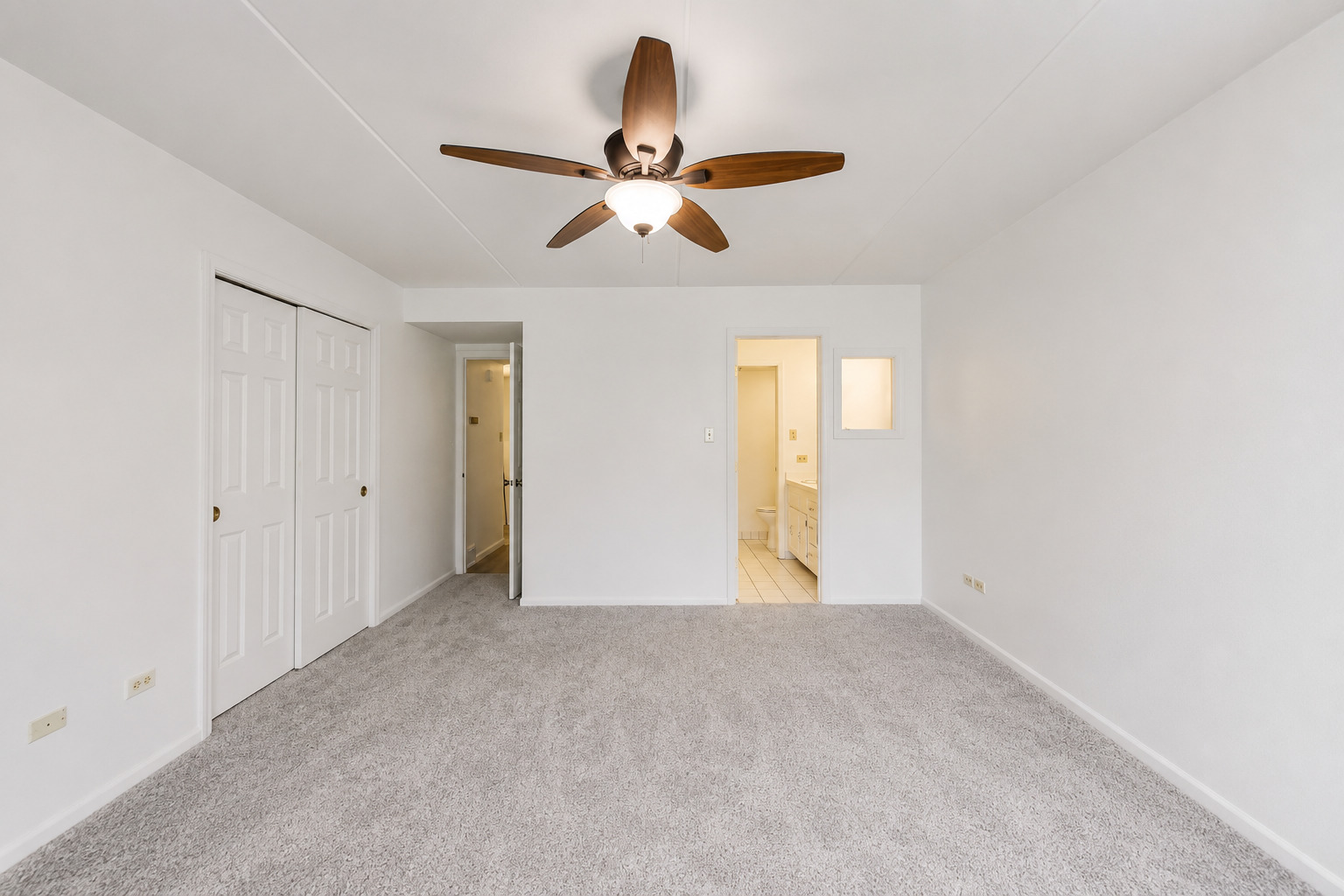 18559 Escanaba Avenue 101 Property Photo 12