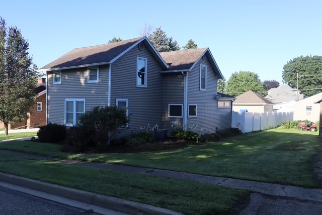 117 4th Street Property Photo 1