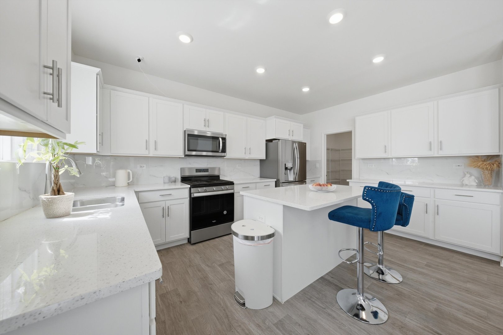 501 Sequoia Court Property Photo 4