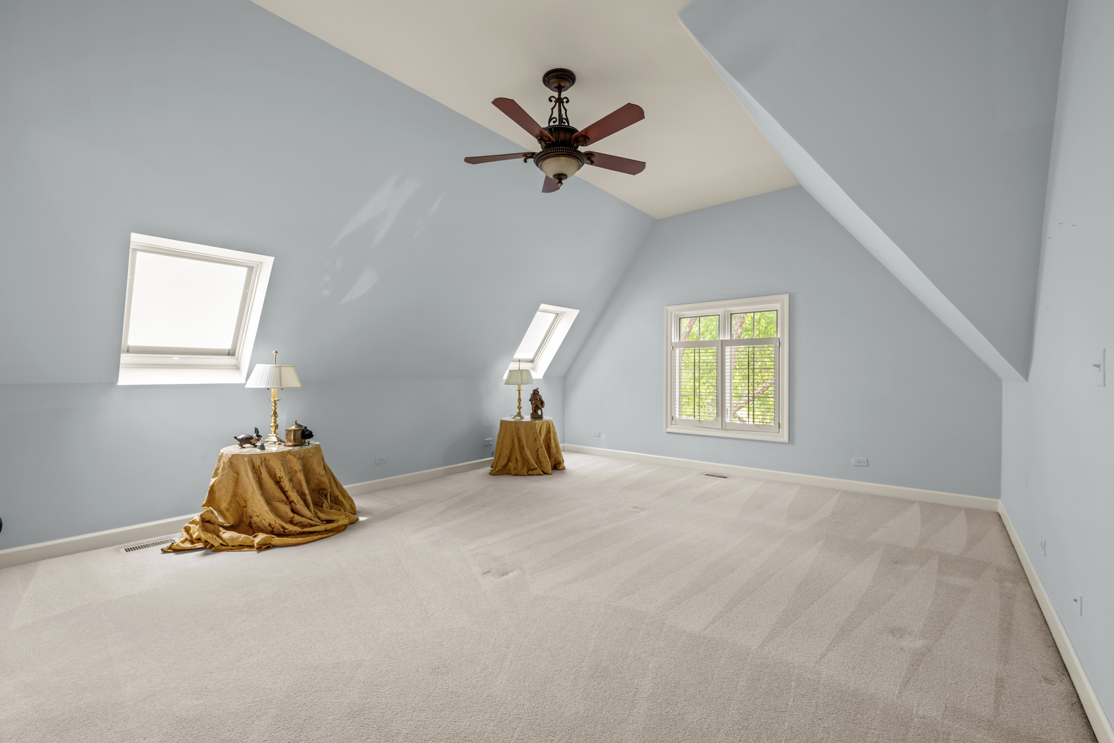 713 Fox Glen Drive Property Photo 34