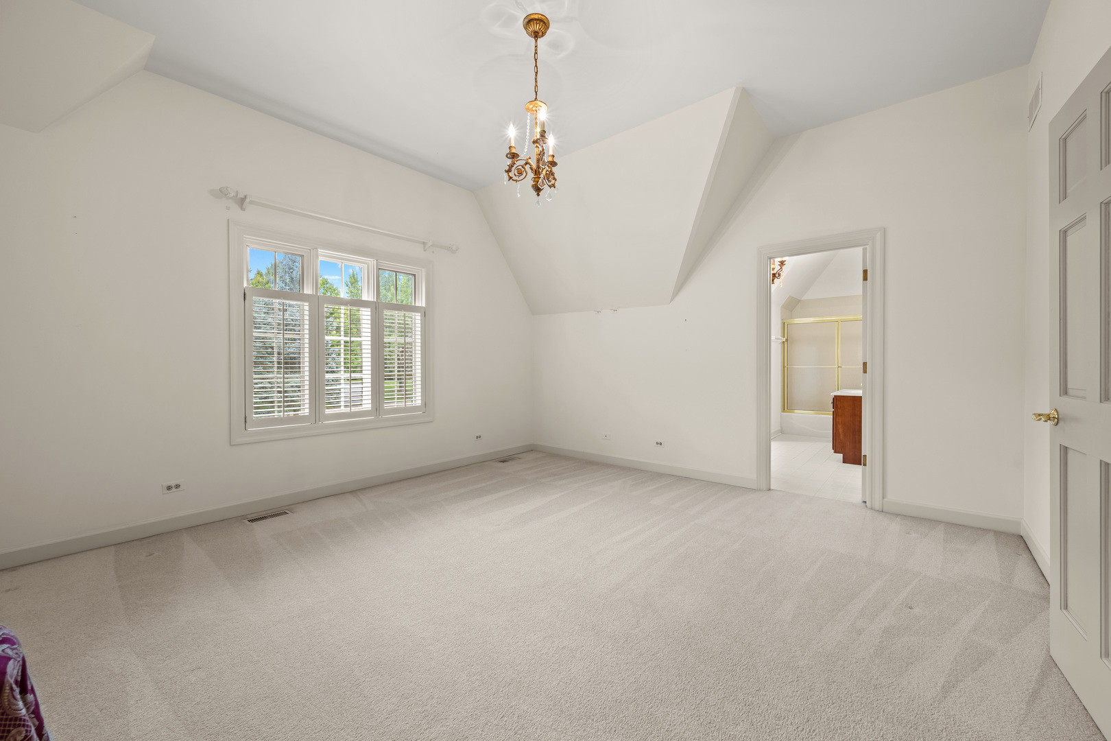 713 Fox Glen Drive Property Photo 39