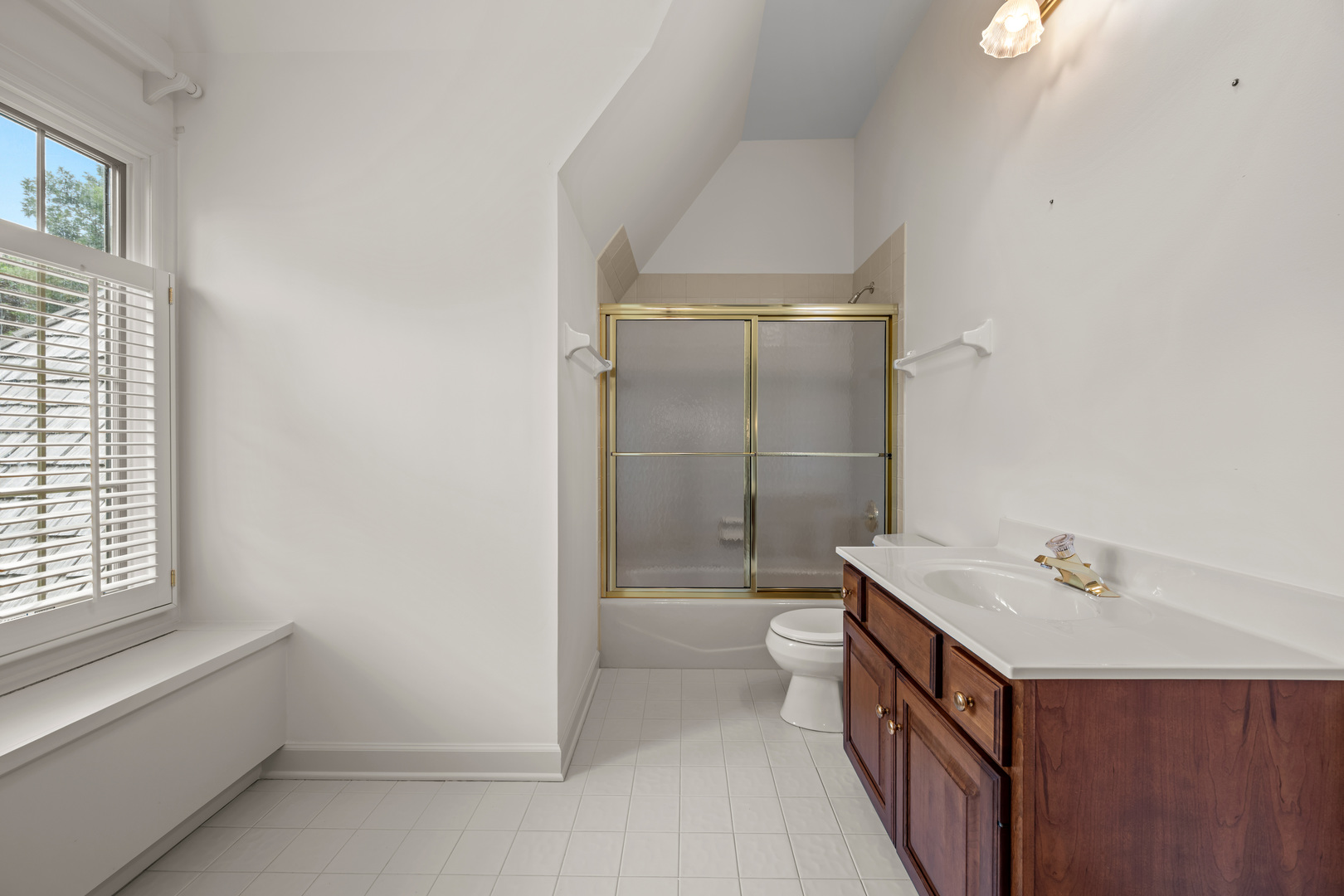 713 Fox Glen Drive Property Photo 40