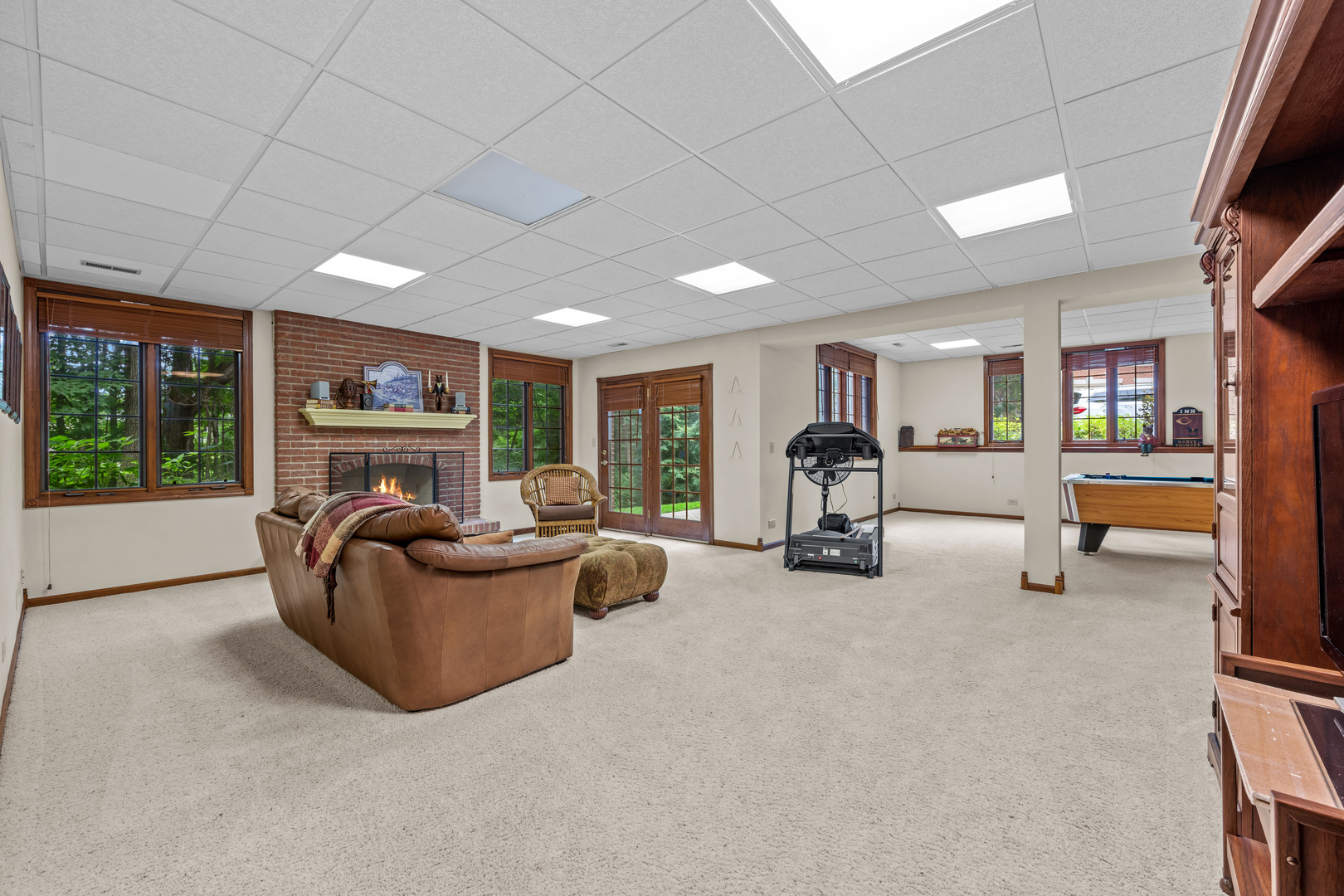 713 Fox Glen Drive Property Photo 41