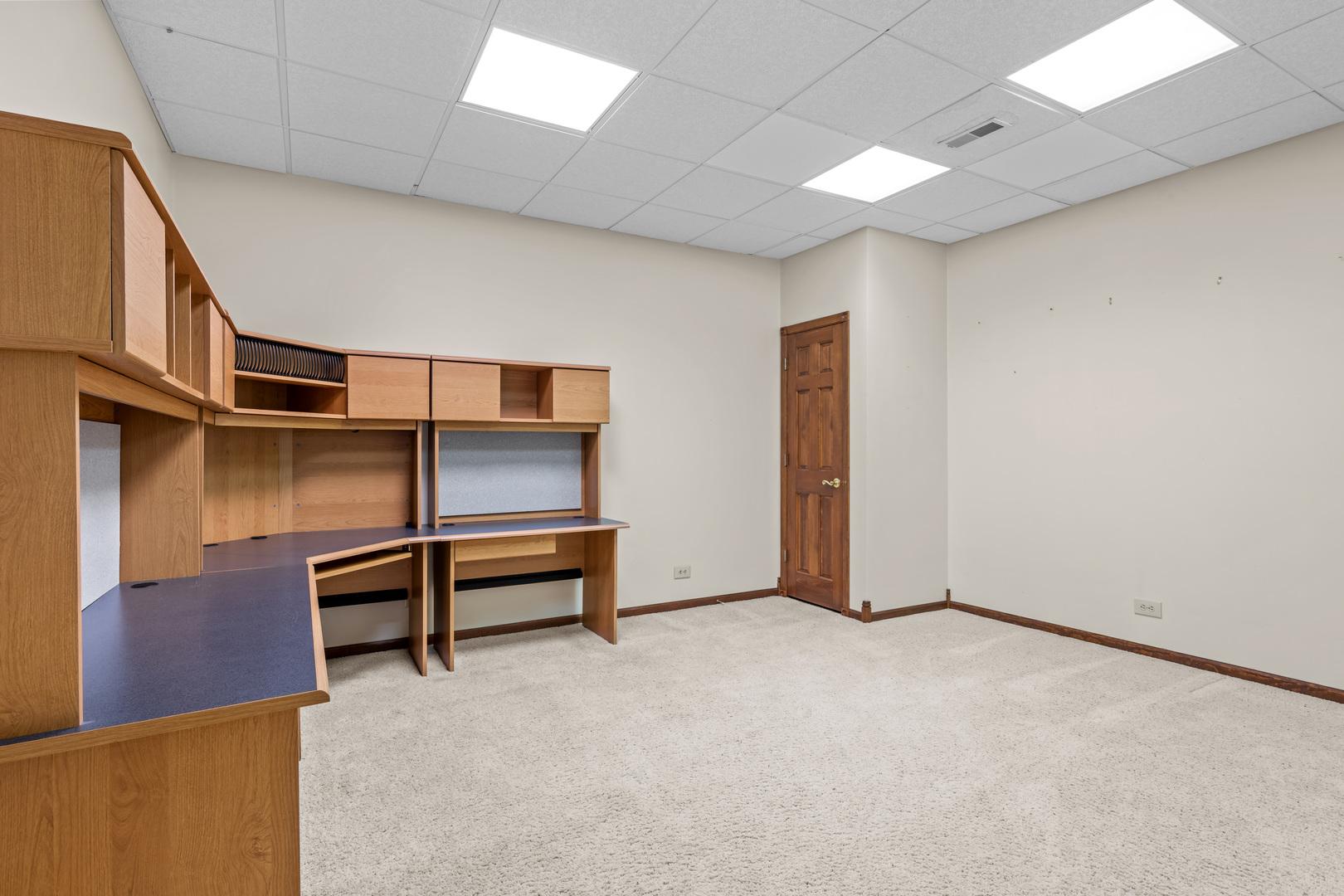 713 Fox Glen Drive Property Photo 43