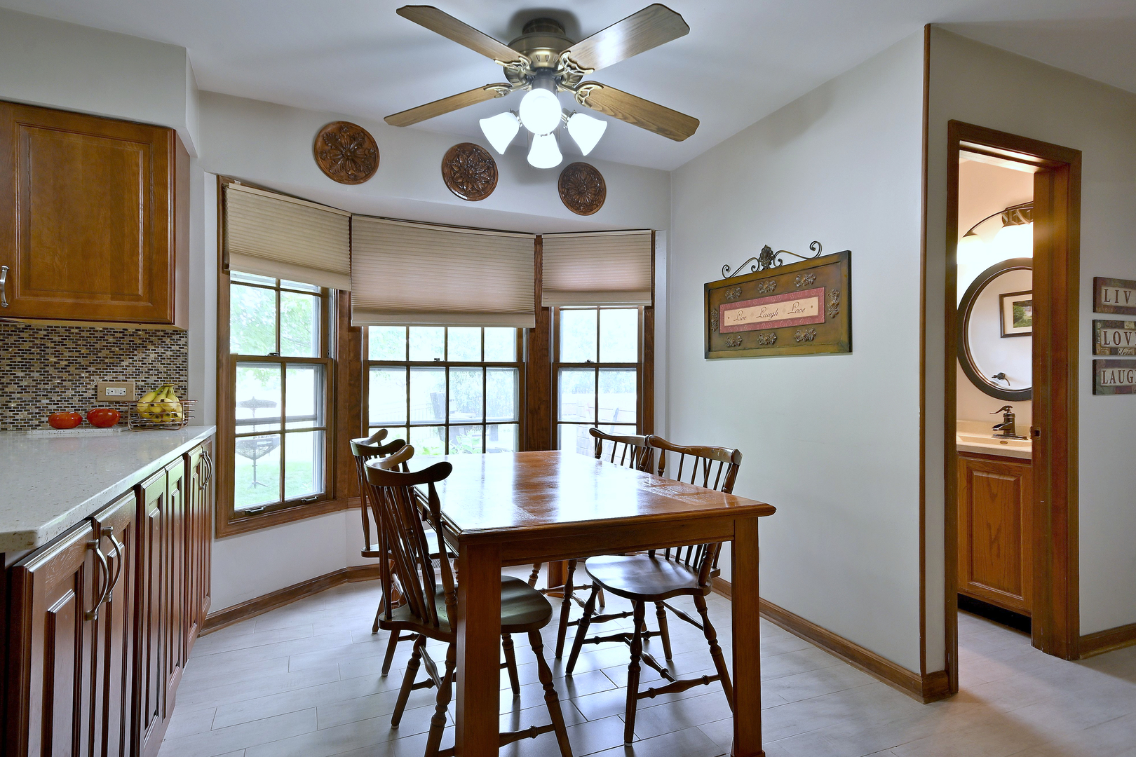 27w168 Chartwell Drive Property Photo 13