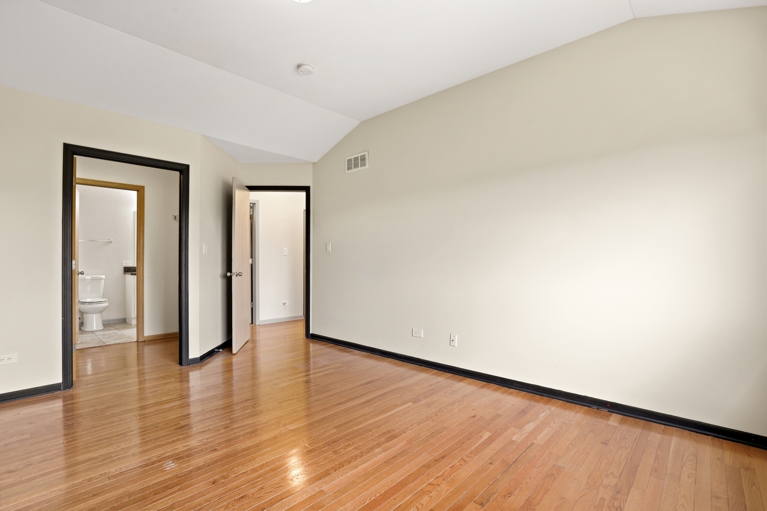 22977 Westwind Drive Property Photo 16