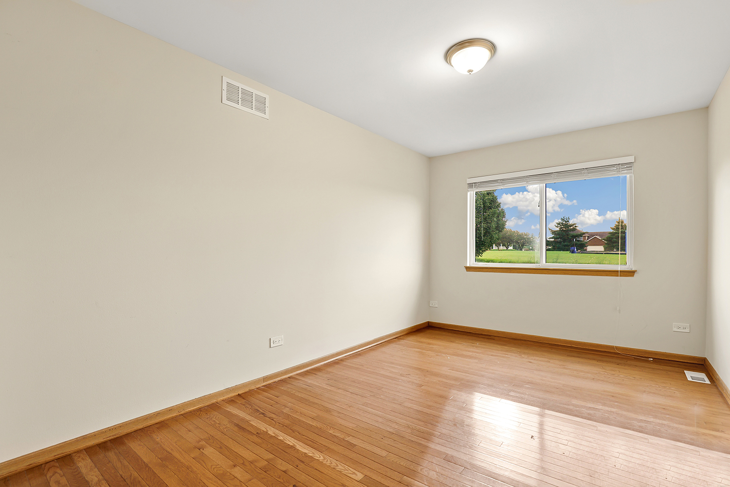 22977 Westwind Drive Property Photo 19