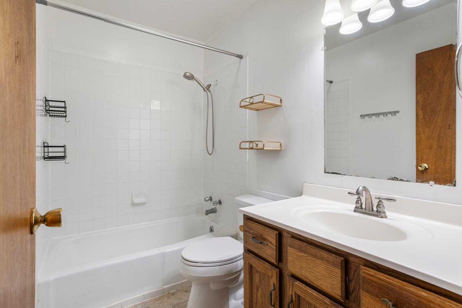 2305 Glenoak Drive Property Photo 27