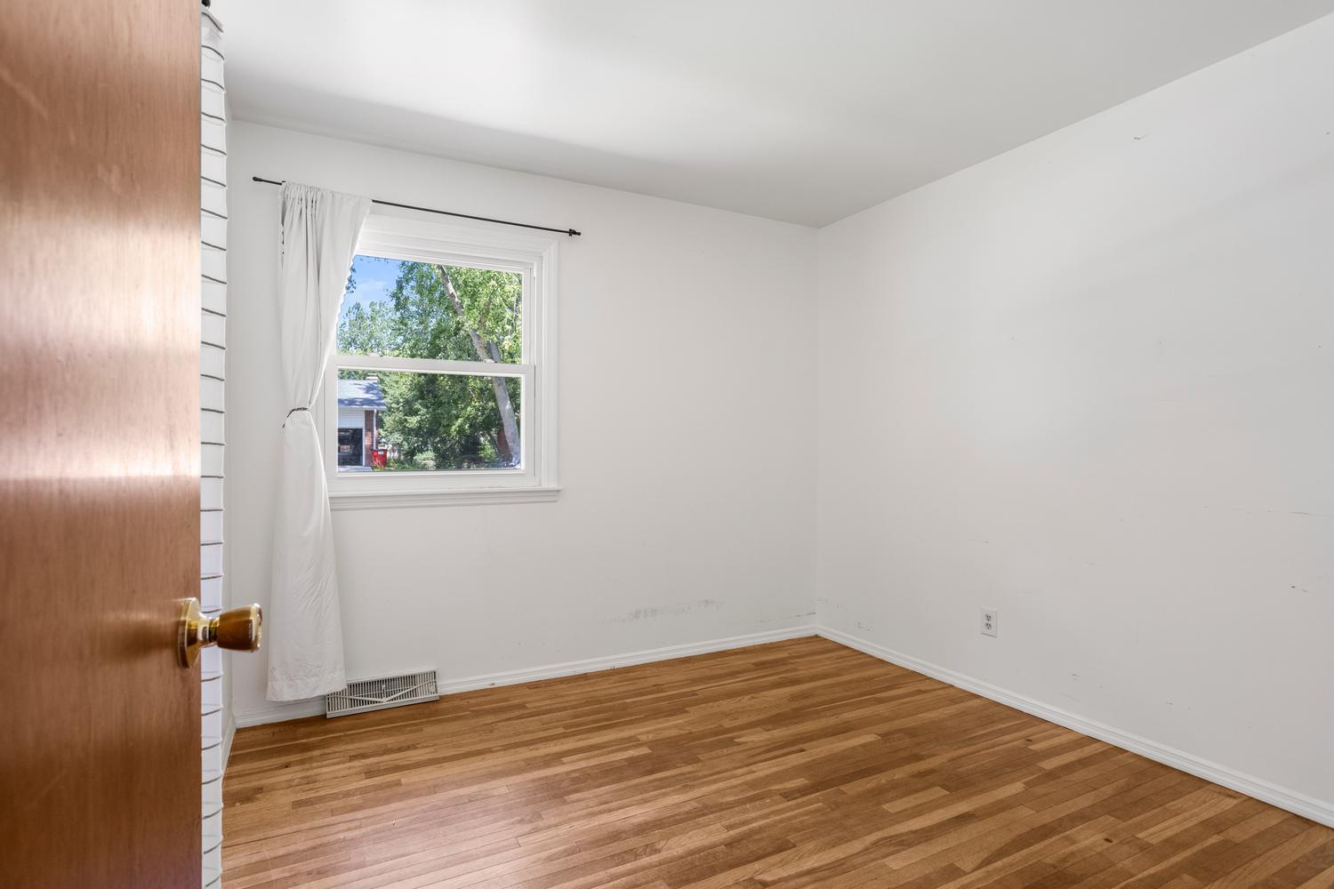 2305 Glenoak Drive Property Photo 28