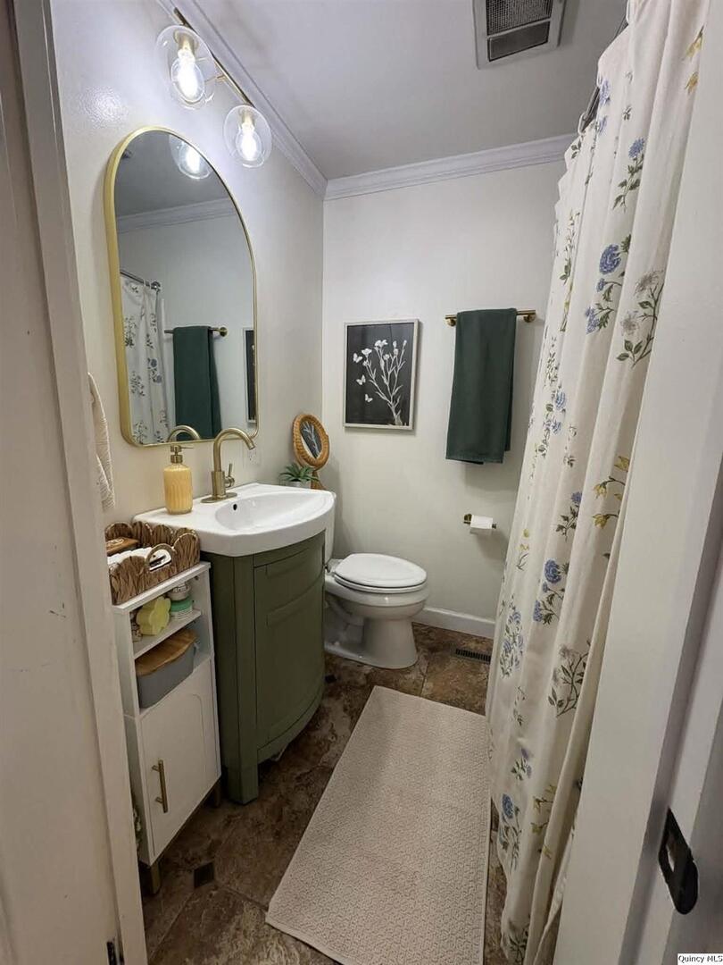 2847 Elm Street Property Photo 21
