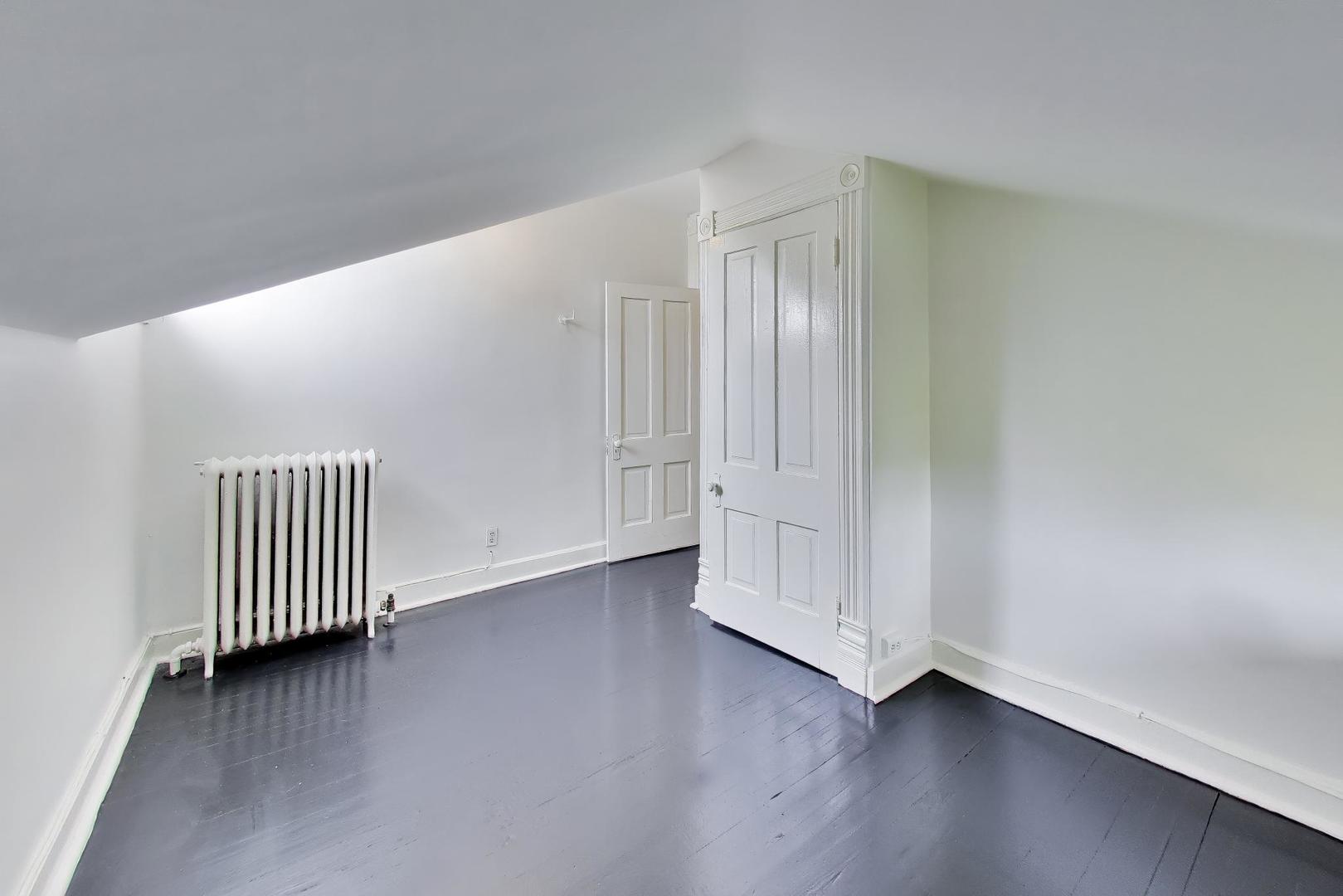 1046 Ridge Street Property Photo 44