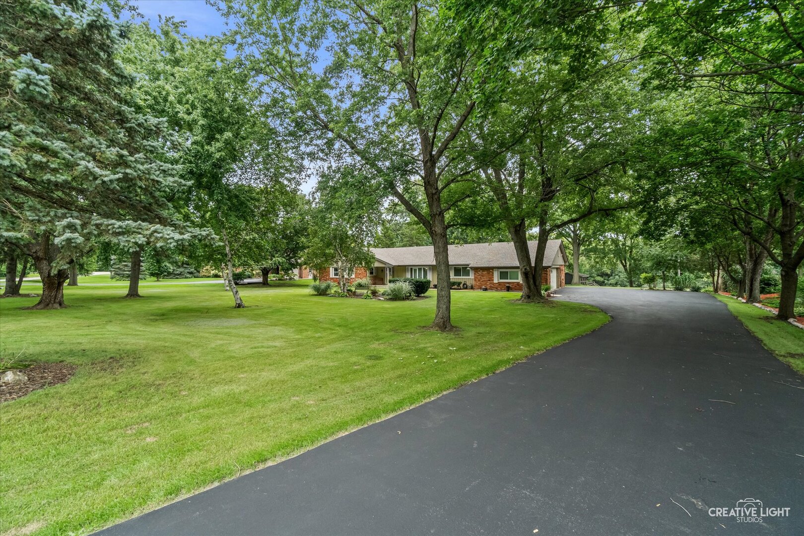 120 Riverview Court Property Photo 2