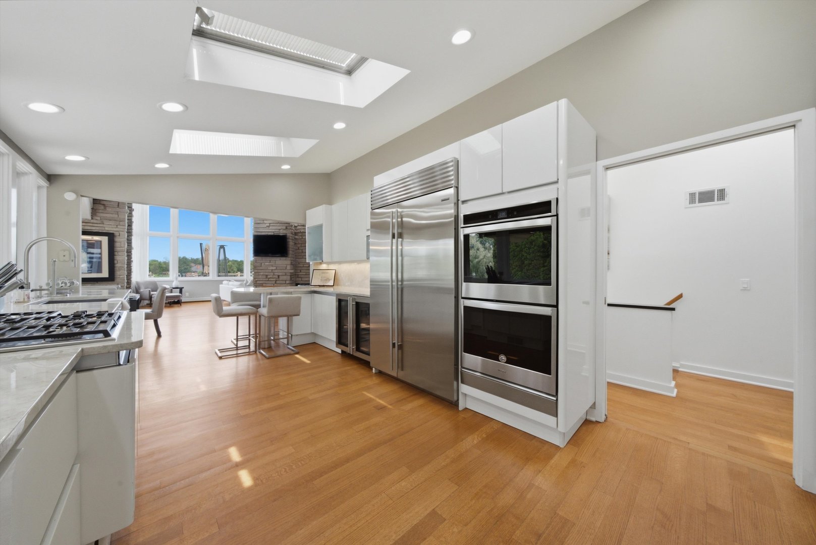 130 N Dee Road Property Photo 16
