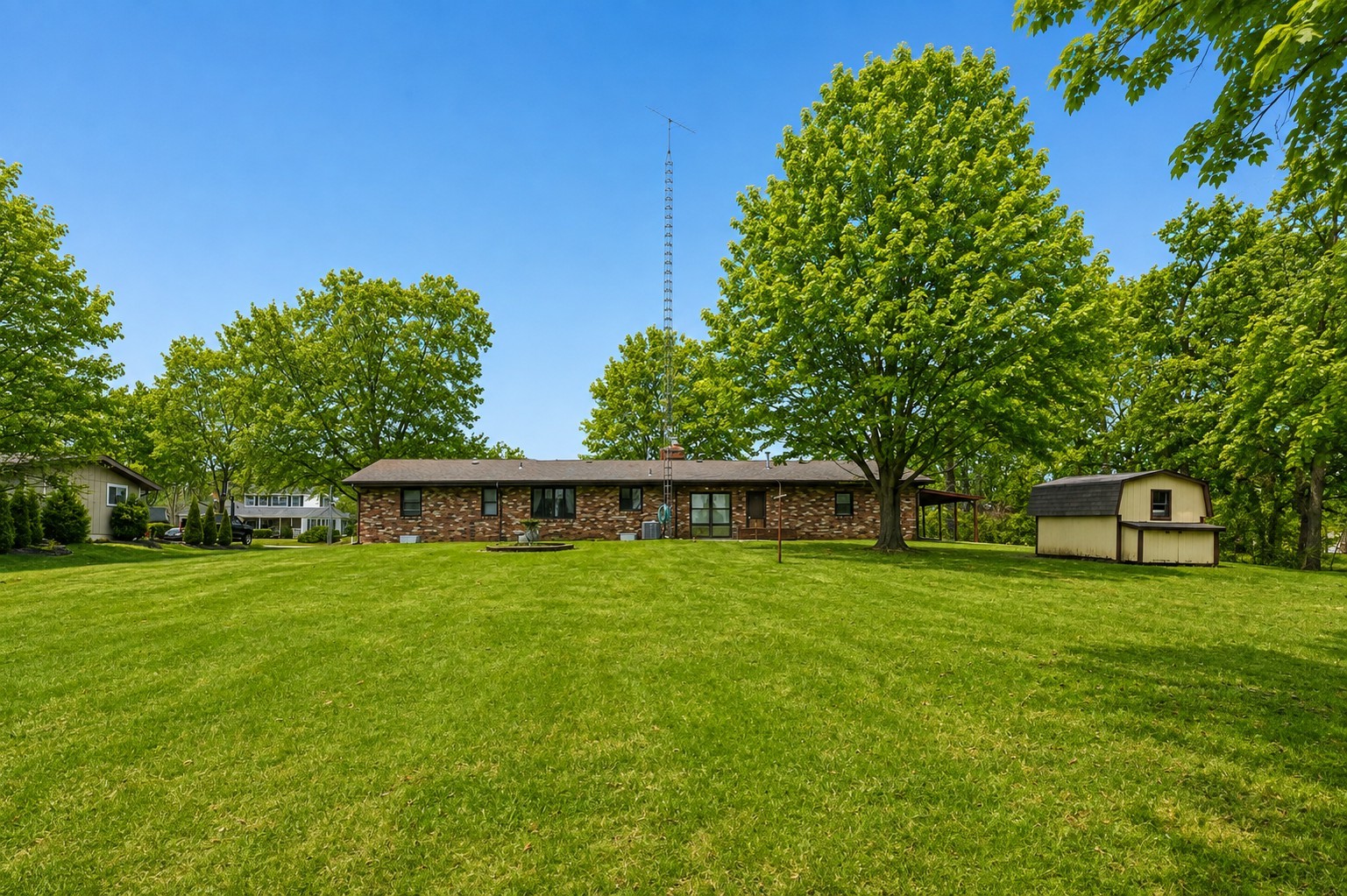 407 Ottawa Street Property Photo 4