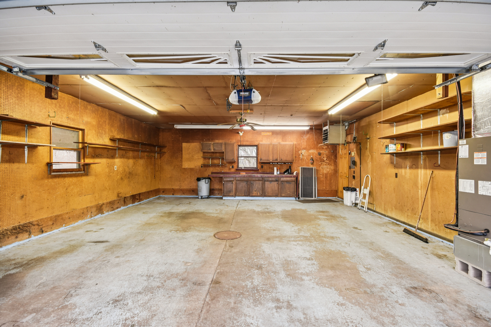 407 Ottawa Street Property Photo 34
