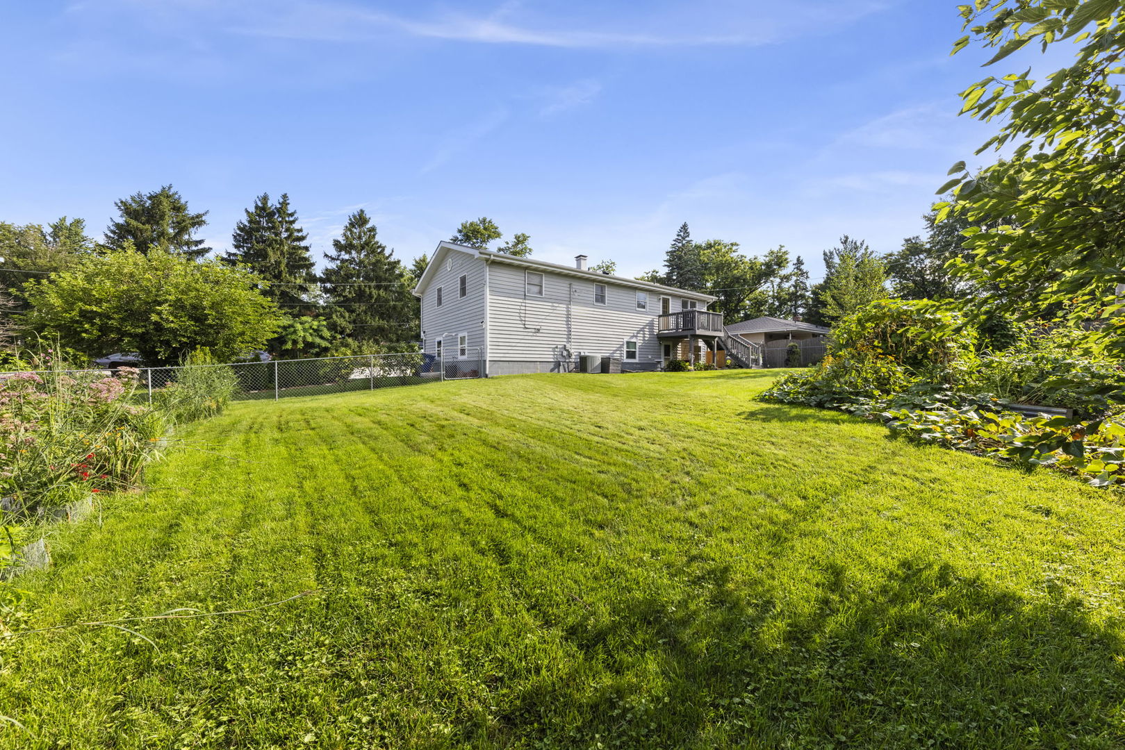 212 W Woodlawn Road Property Photo 25