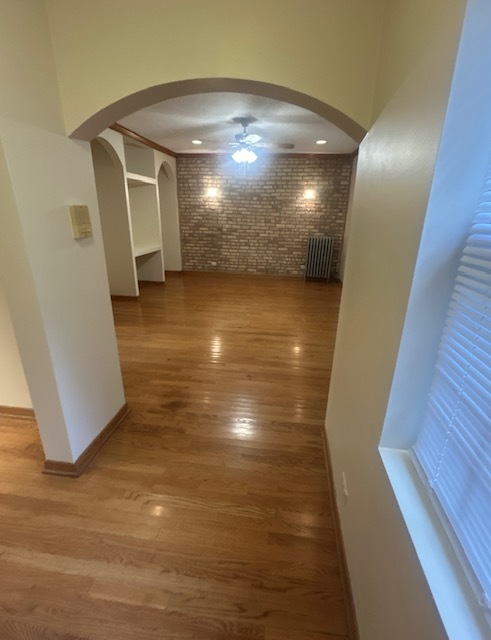1818 W Chase Avenue 2 Property Photo 2