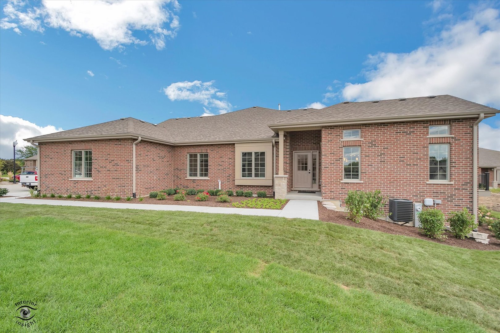 8869 Buffington Breakwater Drive Property Photo 3