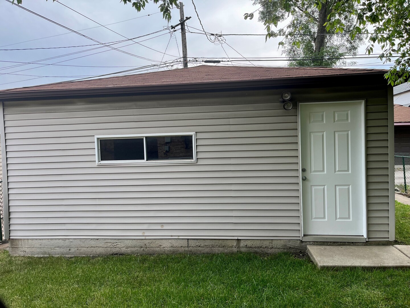 9334 S Paxton Avenue Property Photo 19