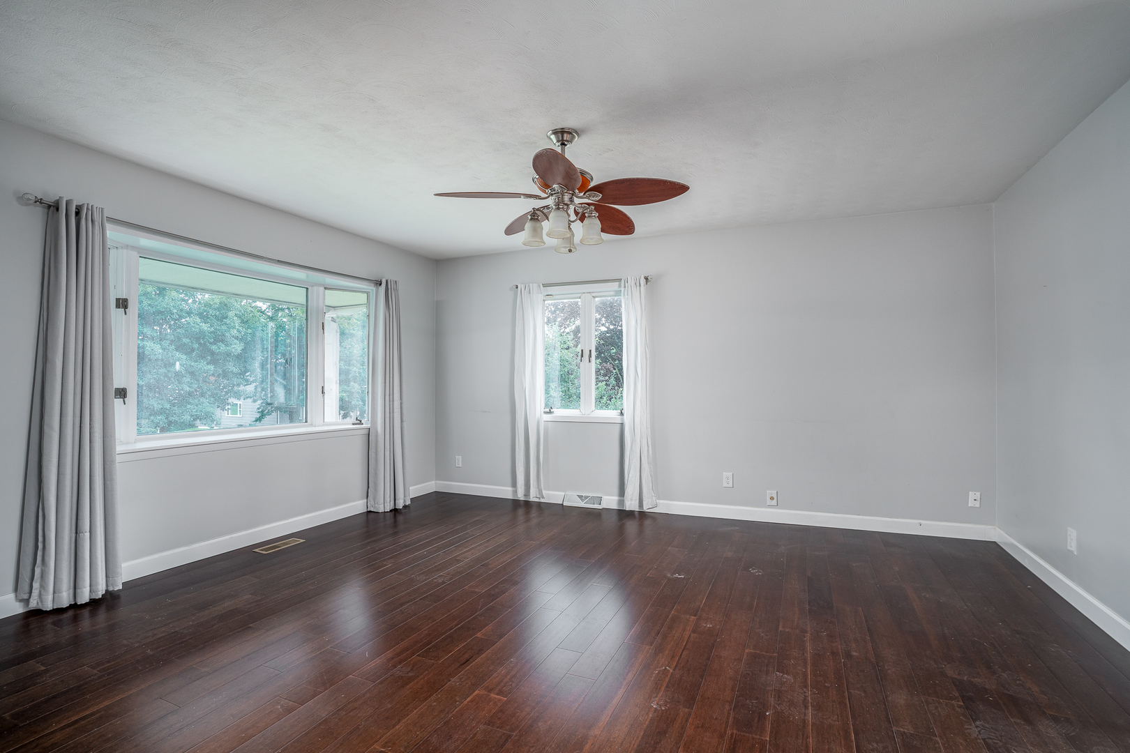 2853 Forest Road Property Photo 8