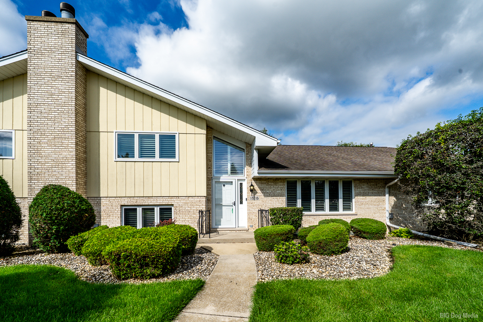 18116 John Charles Drive Property Photo 1