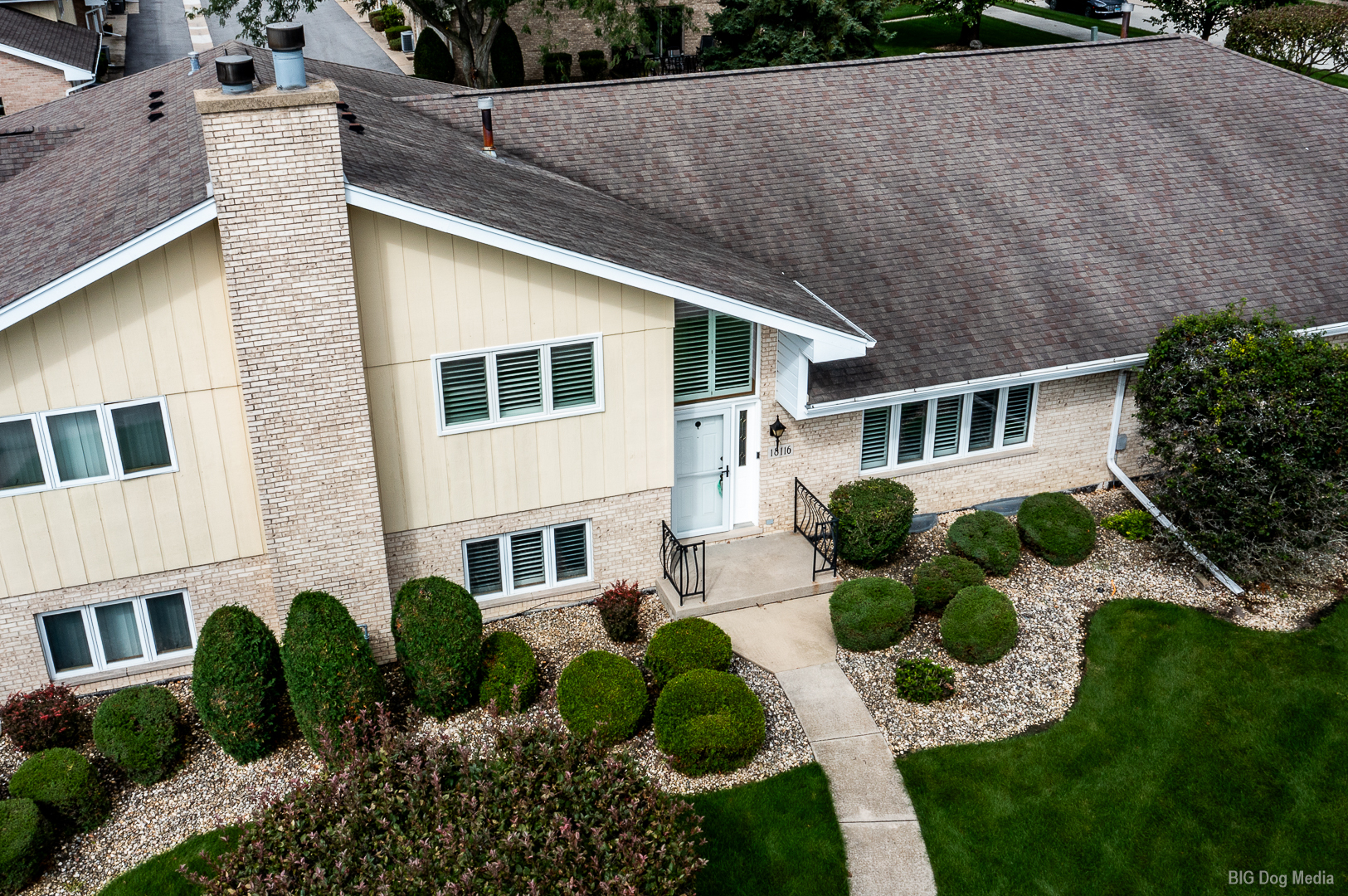 18116 John Charles Drive Property Photo 26