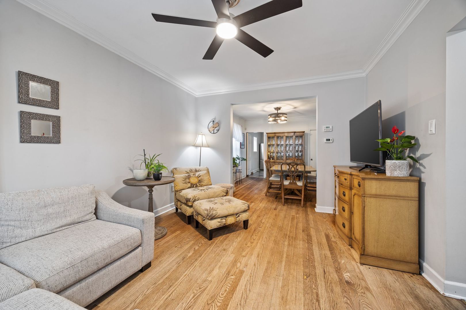 1018 S Mayfield Avenue Property Photo 7