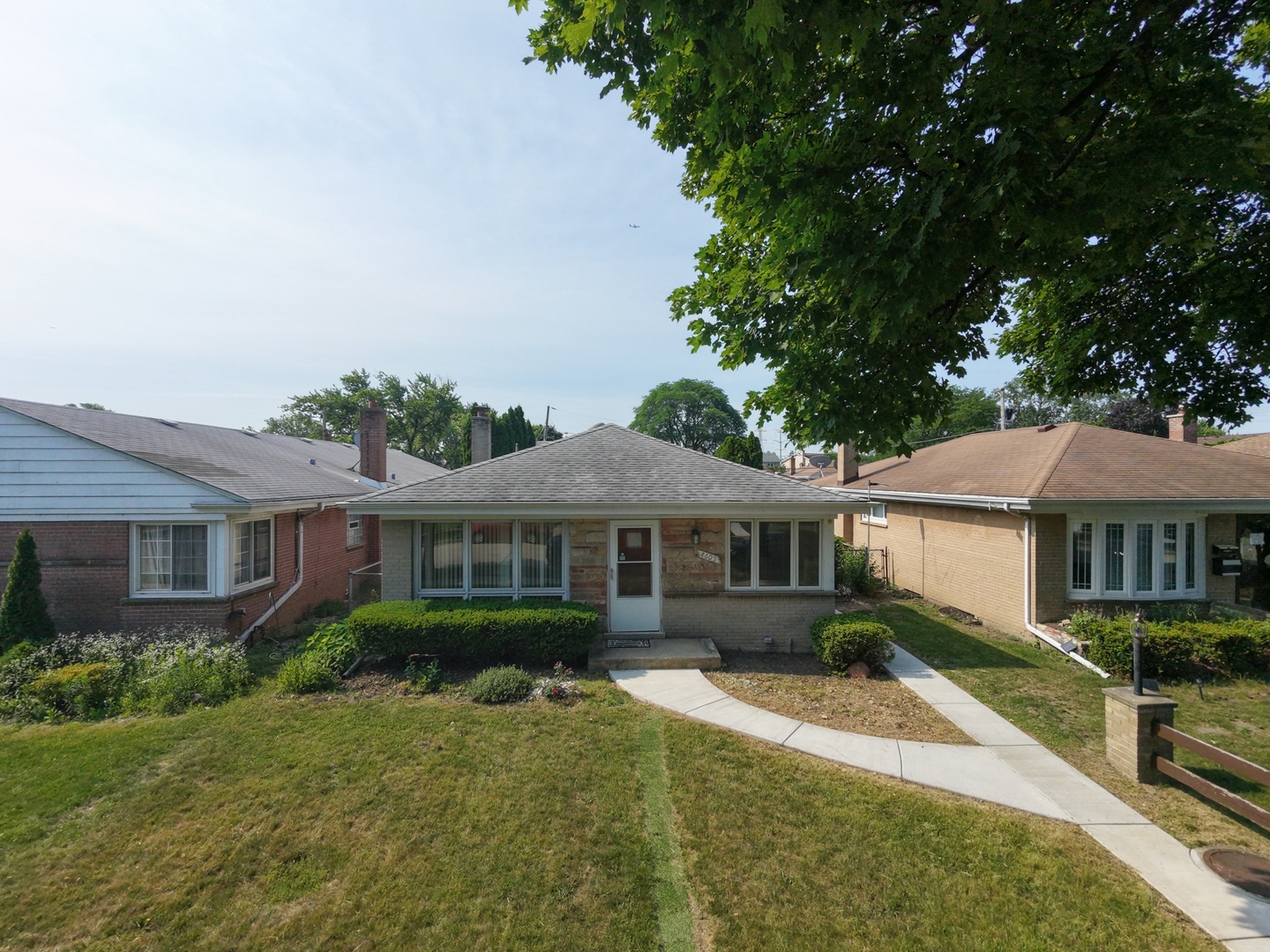 4605 Jerome Avenue Property Photo 1
