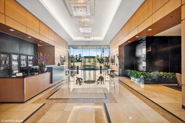 600 N Lake Shore Drive 2102 Property Photo 19