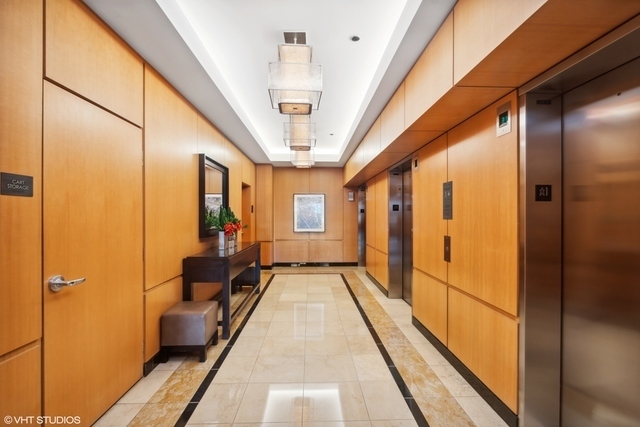600 N Lake Shore Drive 2102 Property Photo 21
