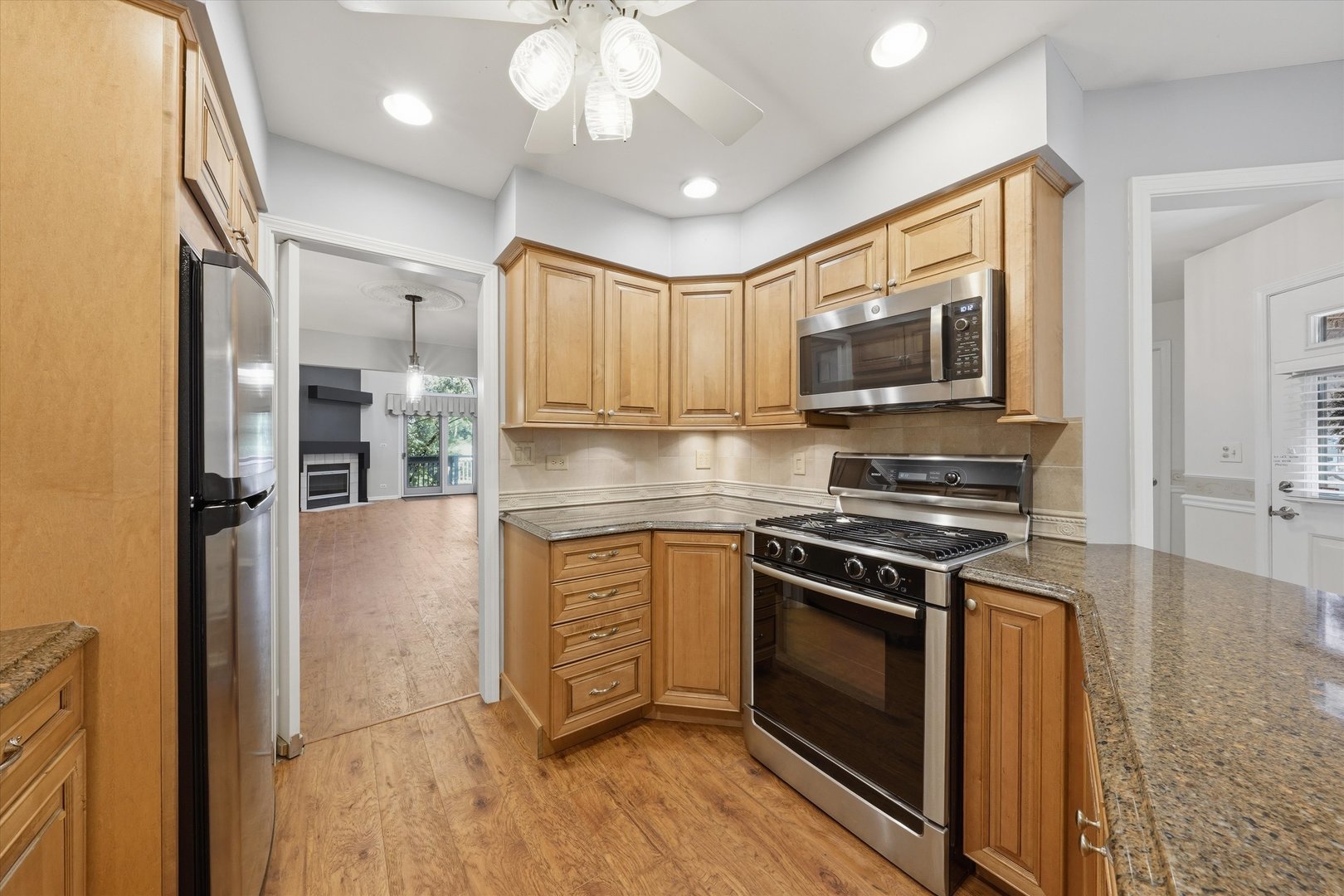 14303 Crystal Tree Drive Property Photo 14