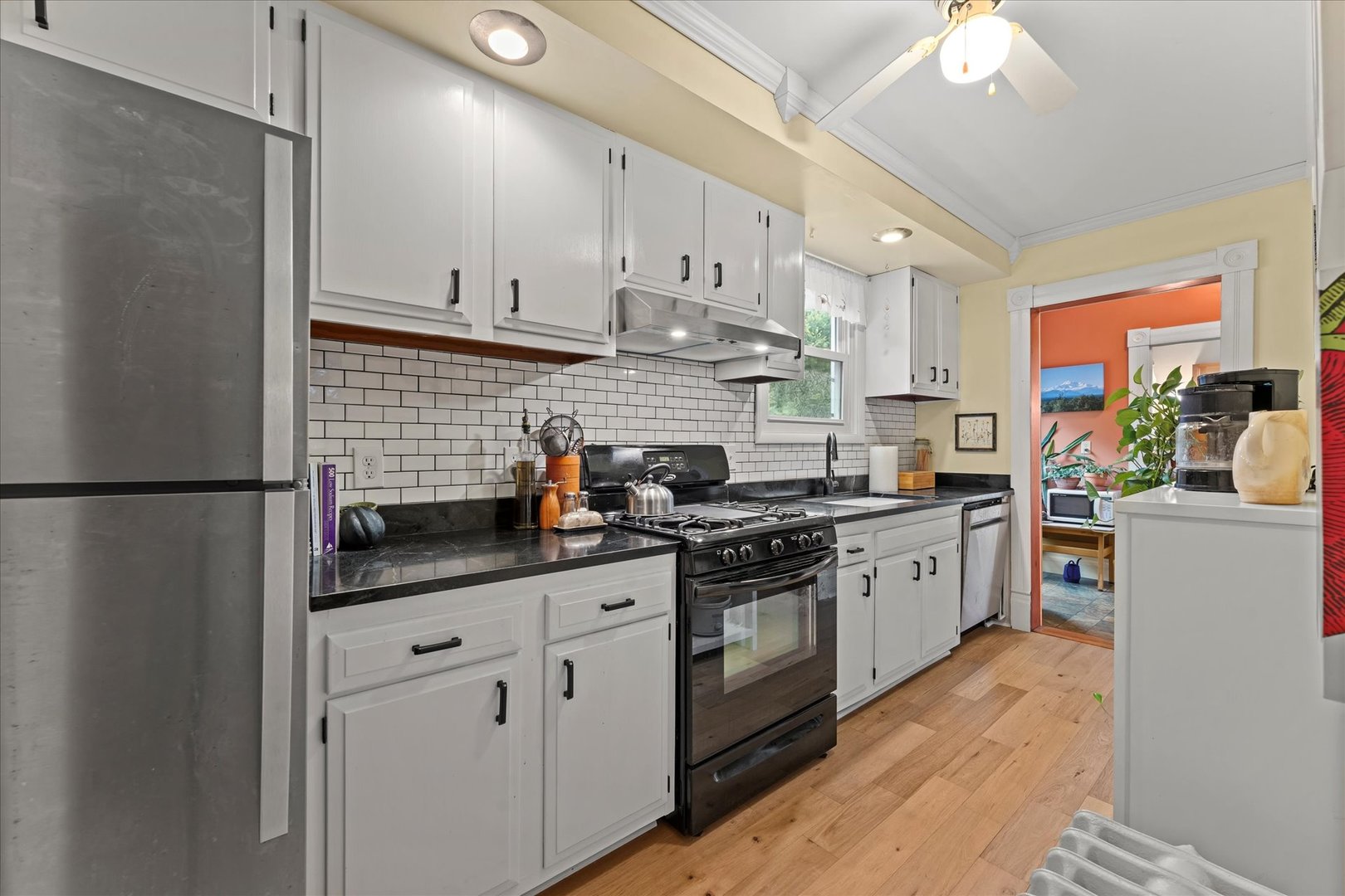 321 N High Street Property Photo 17