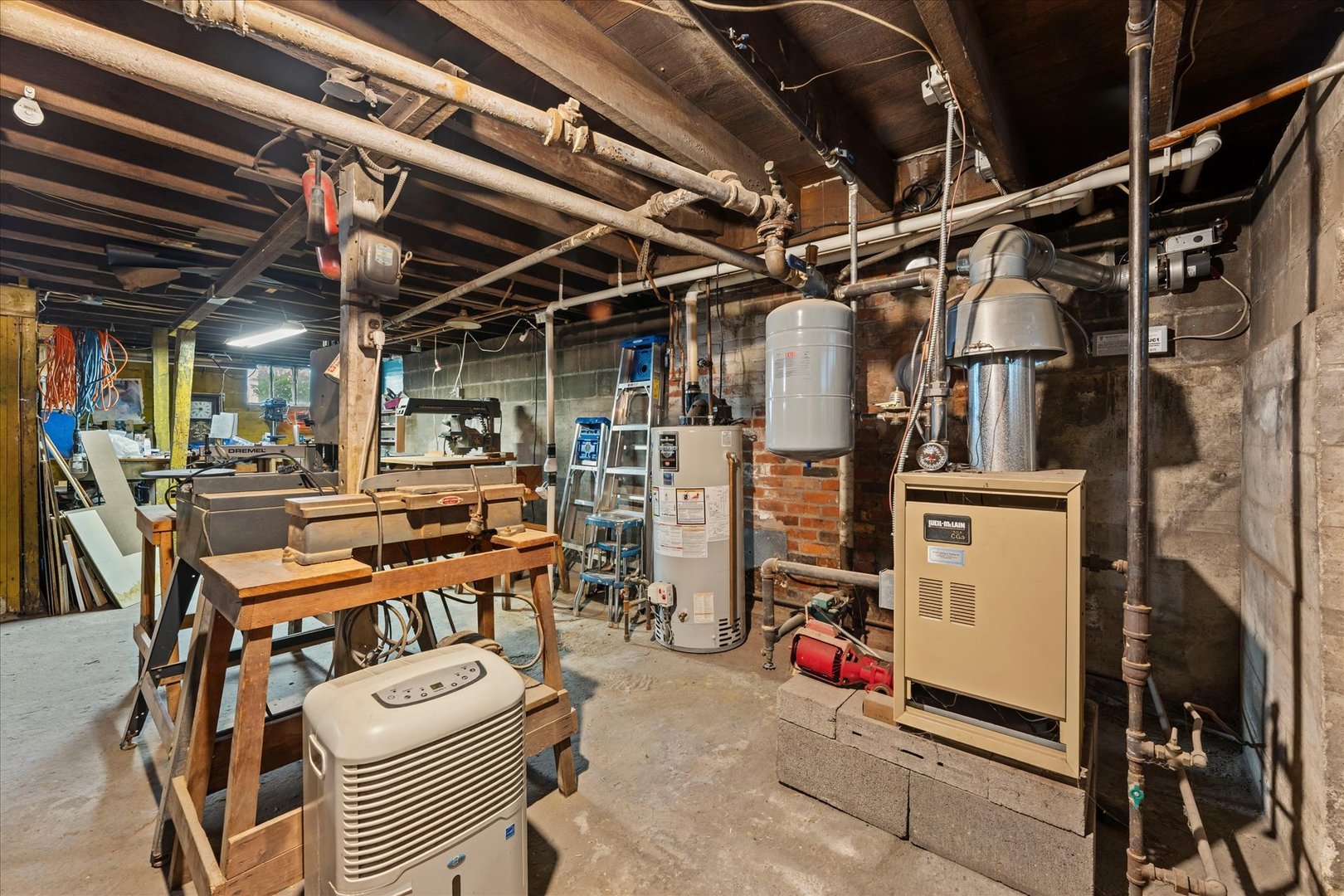 321 N High Street Property Photo 35