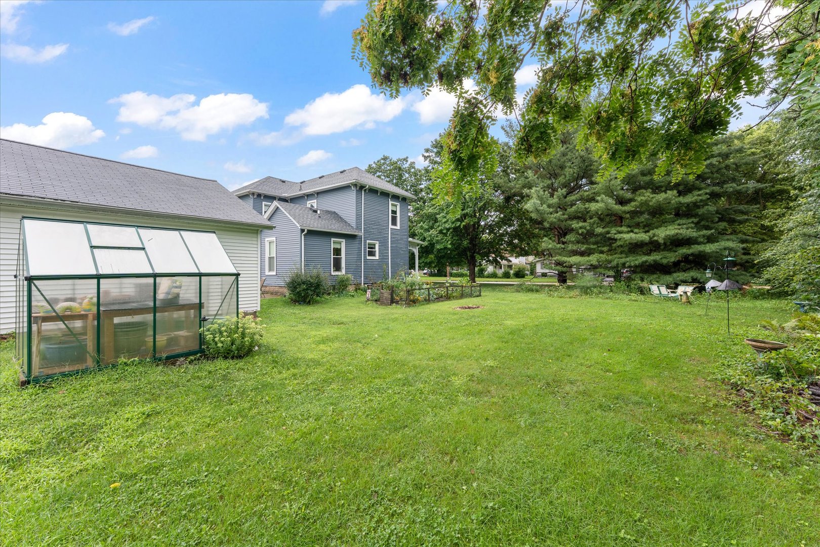 321 N High Street Property Photo 44