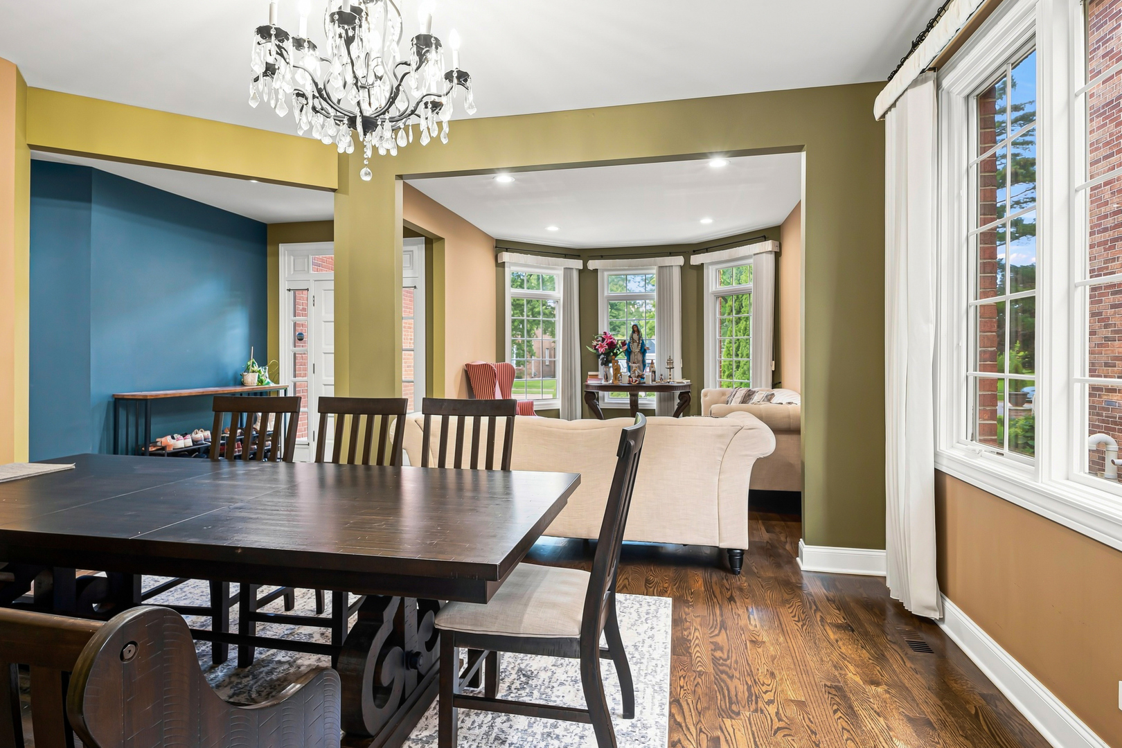 1769 Morse Avenue Property Photo 8