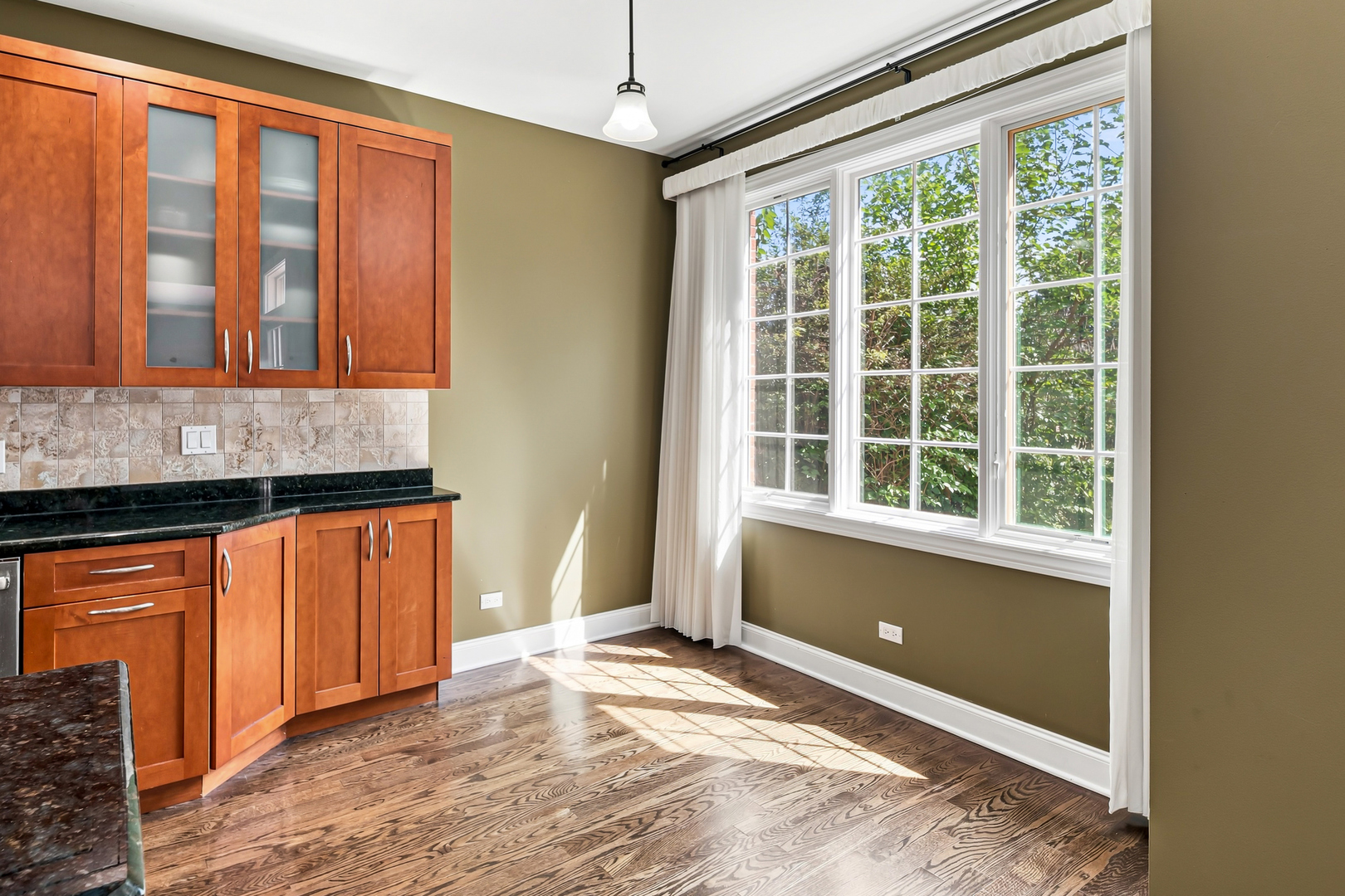 1769 Morse Avenue Property Photo 15