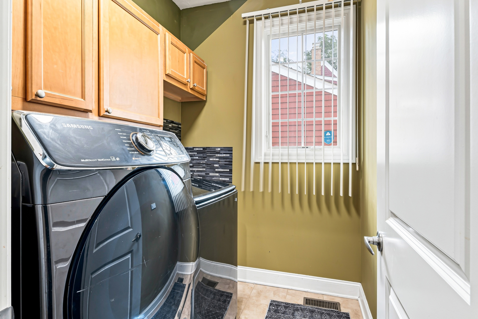 1769 Morse Avenue Property Photo 21