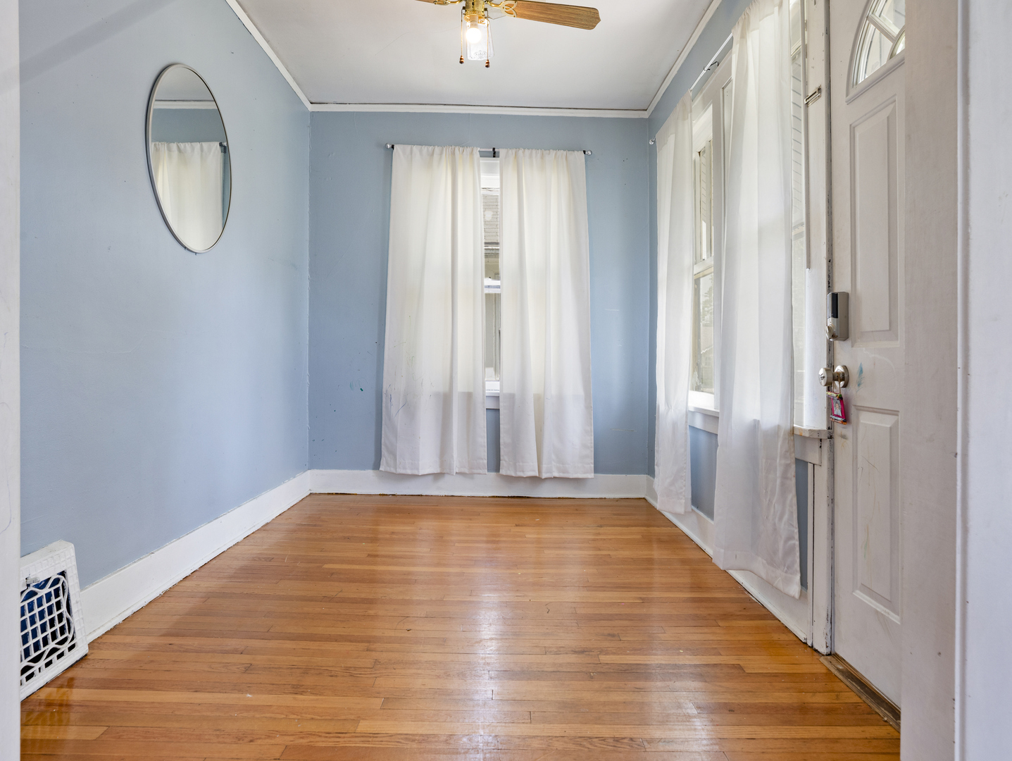1310 Prairie Avenue Property Photo 2