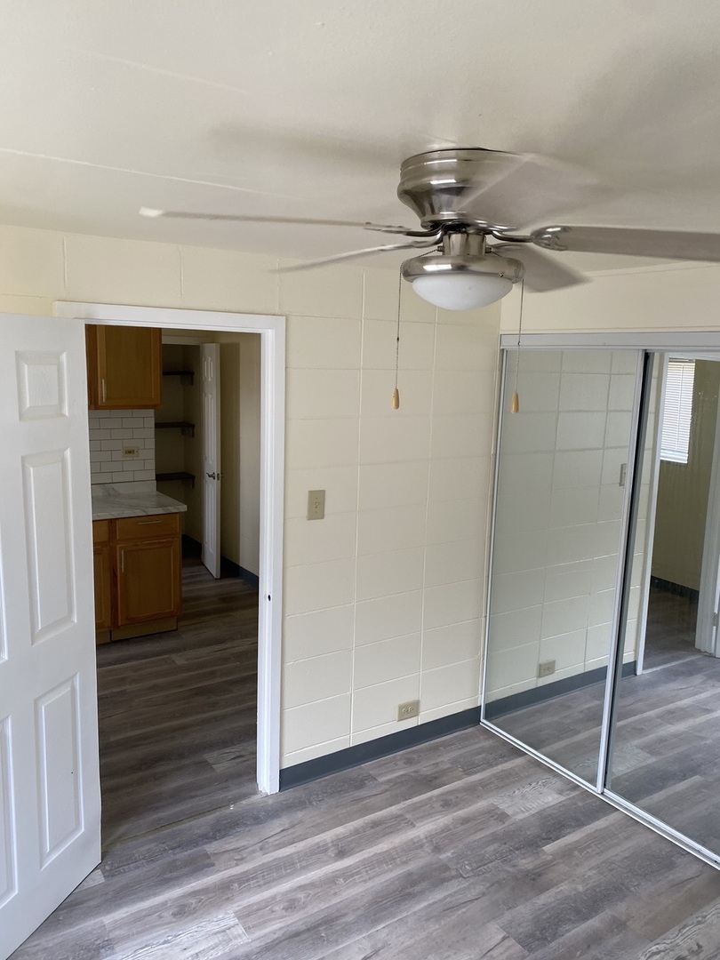 9126 S Buffalo Avenue 1d Property Photo 19