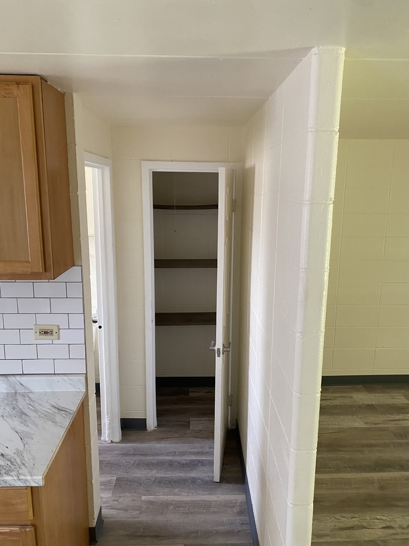 9126 S Buffalo Avenue 1d Property Photo 21