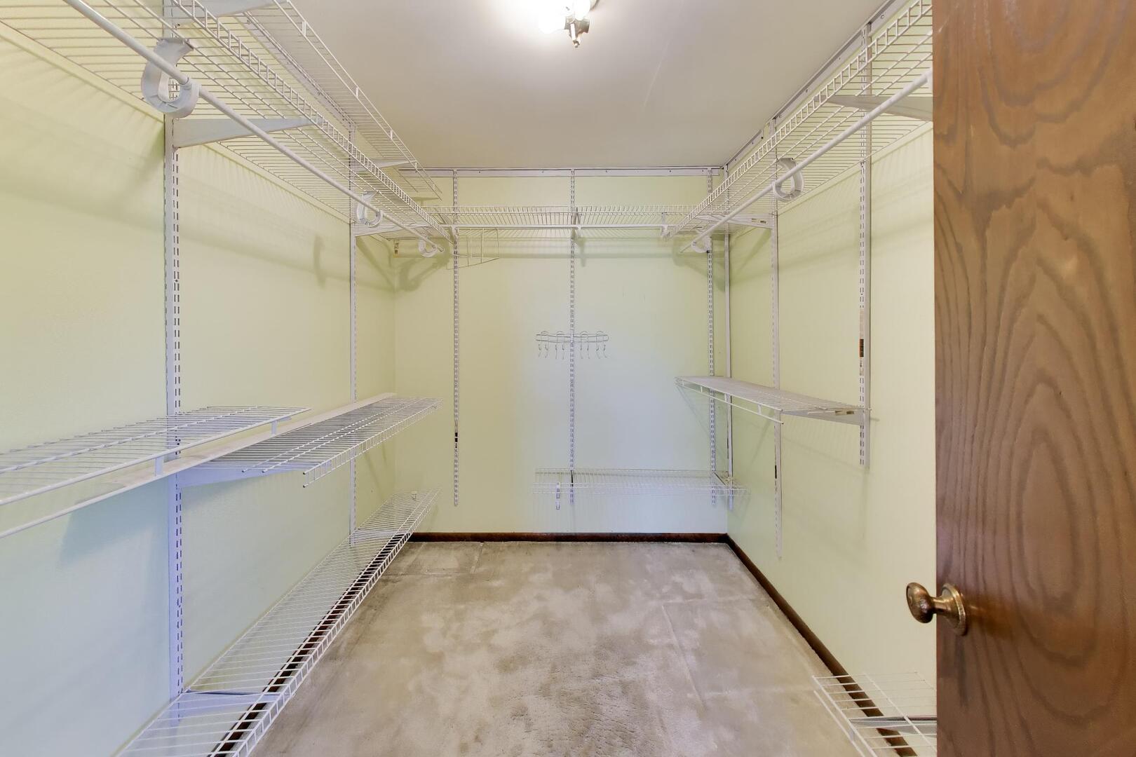 10013 Hope Drive Property Photo 33