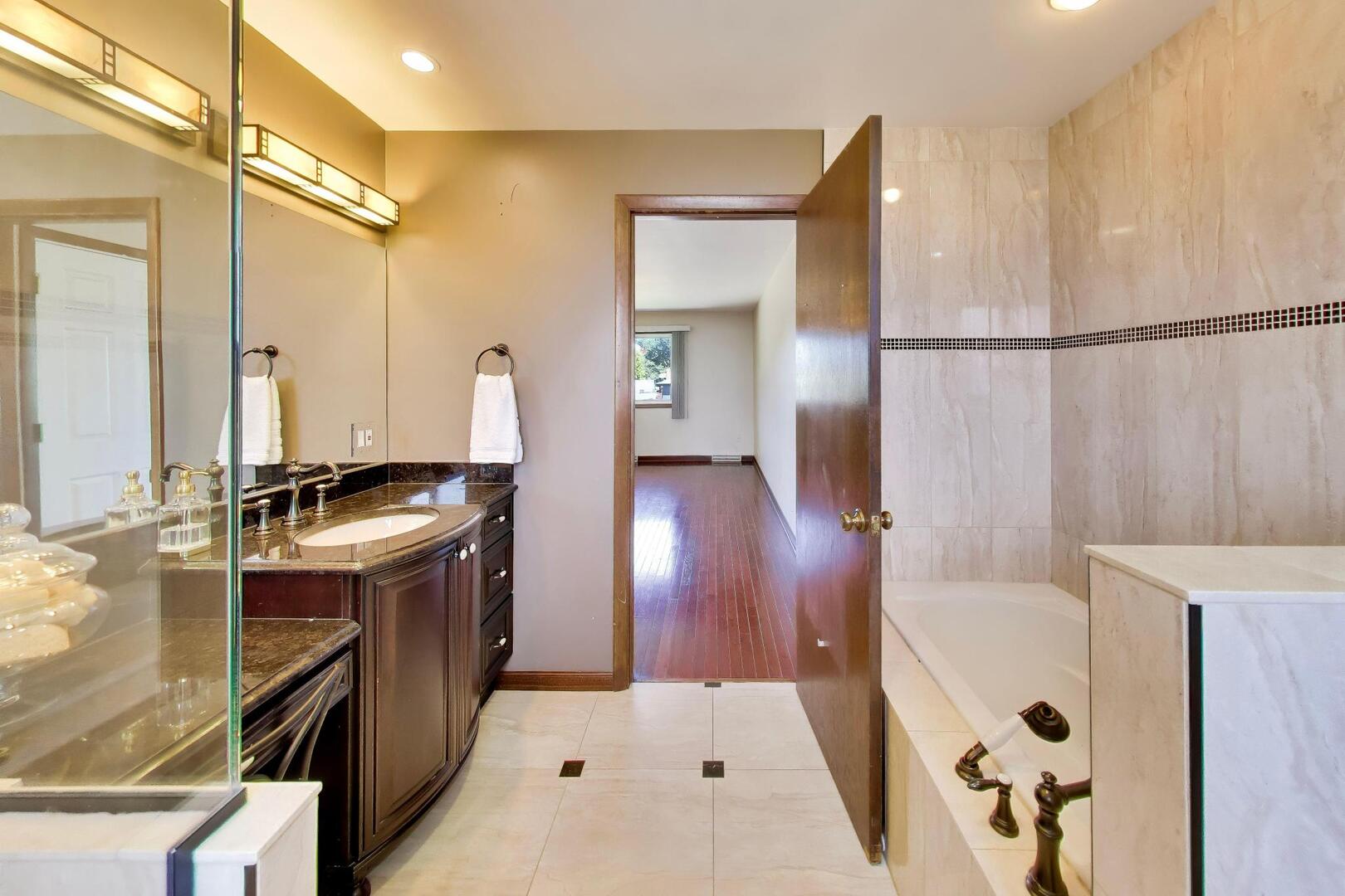 10013 Hope Drive Property Photo 35
