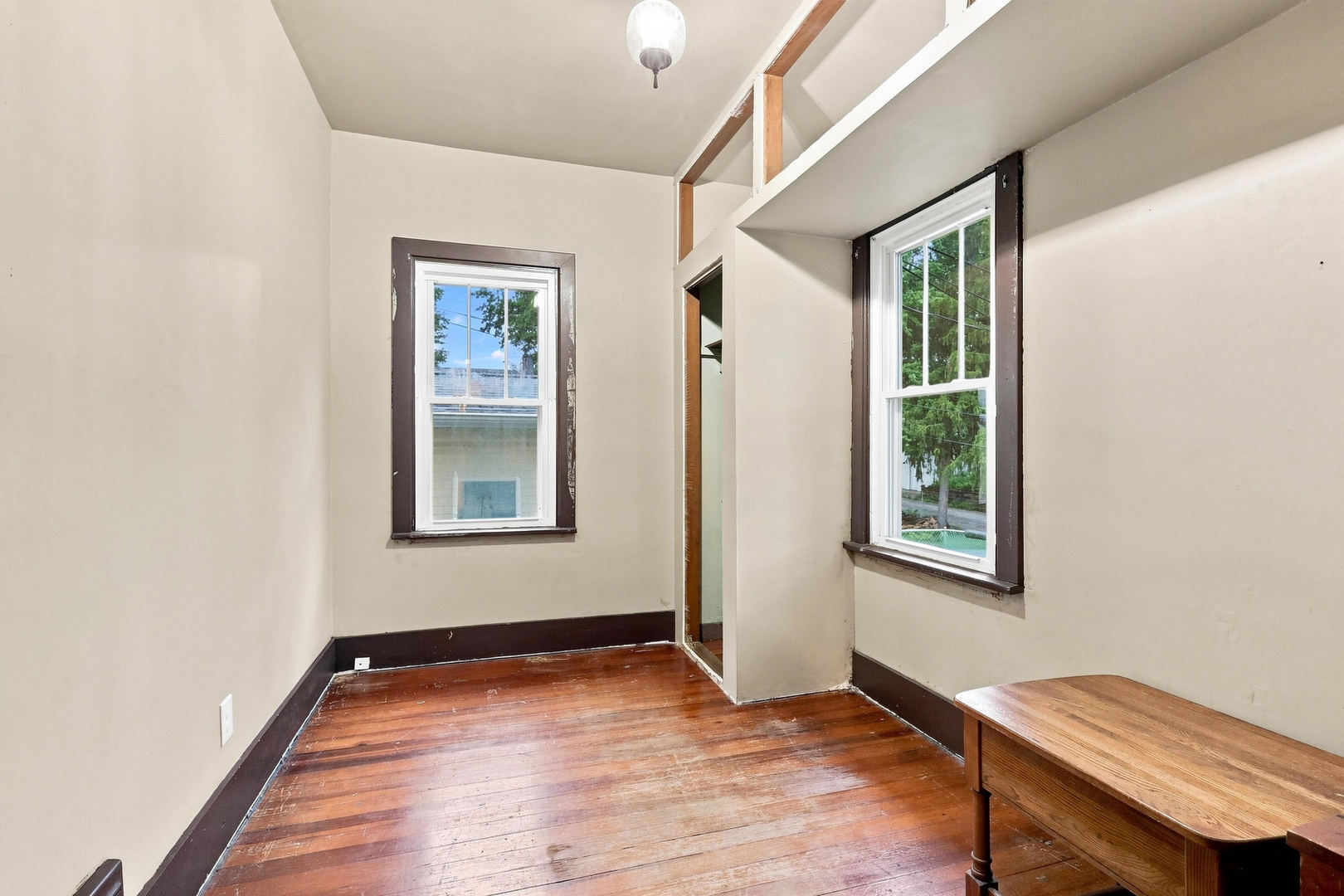 2015 Tremont Avenue Property Photo 16