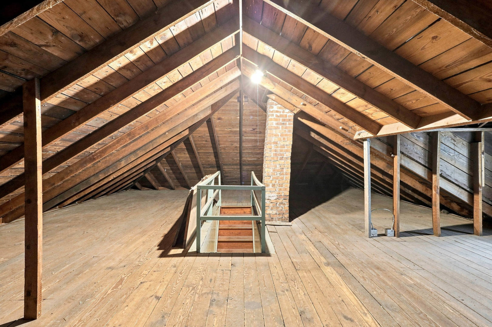 2015 Tremont Avenue Property Photo 26