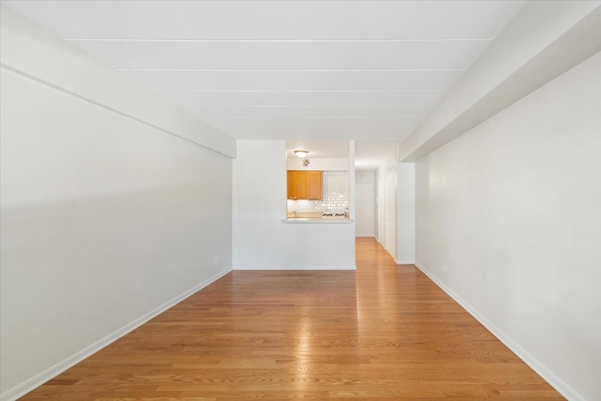 5616 N Kenmore Avenue 3d Property Photo 4