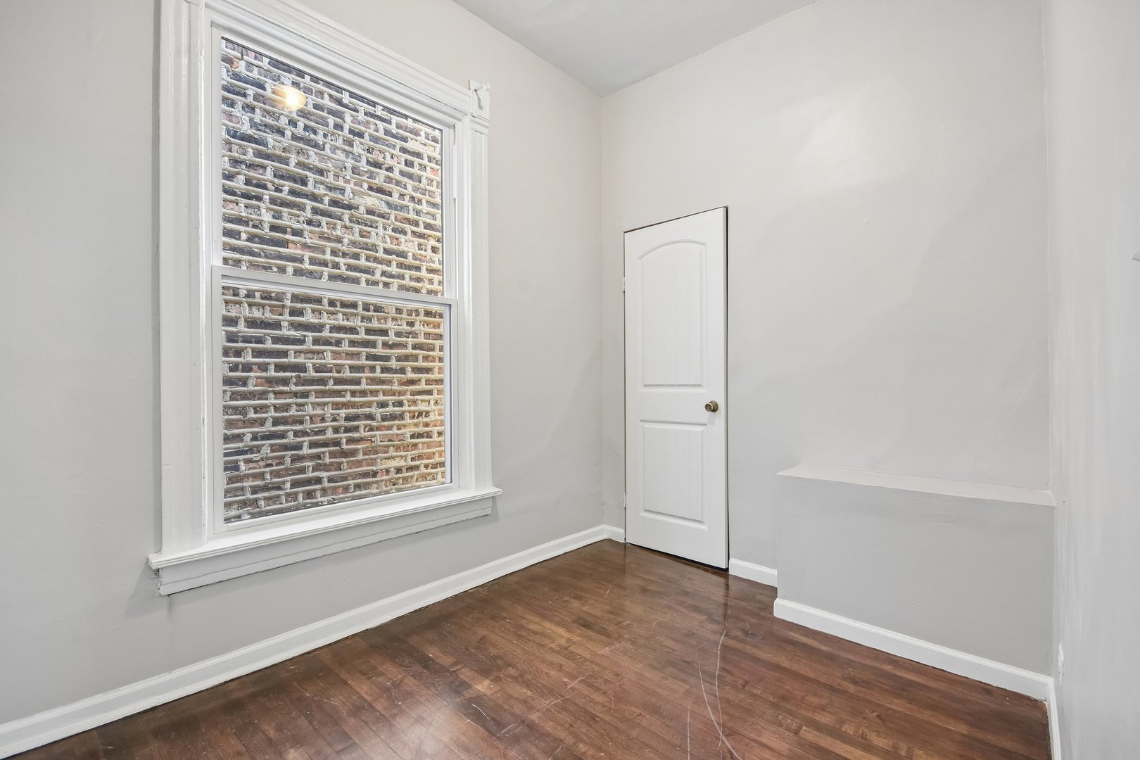 1914 S Hamlin Avenue Property Photo 21