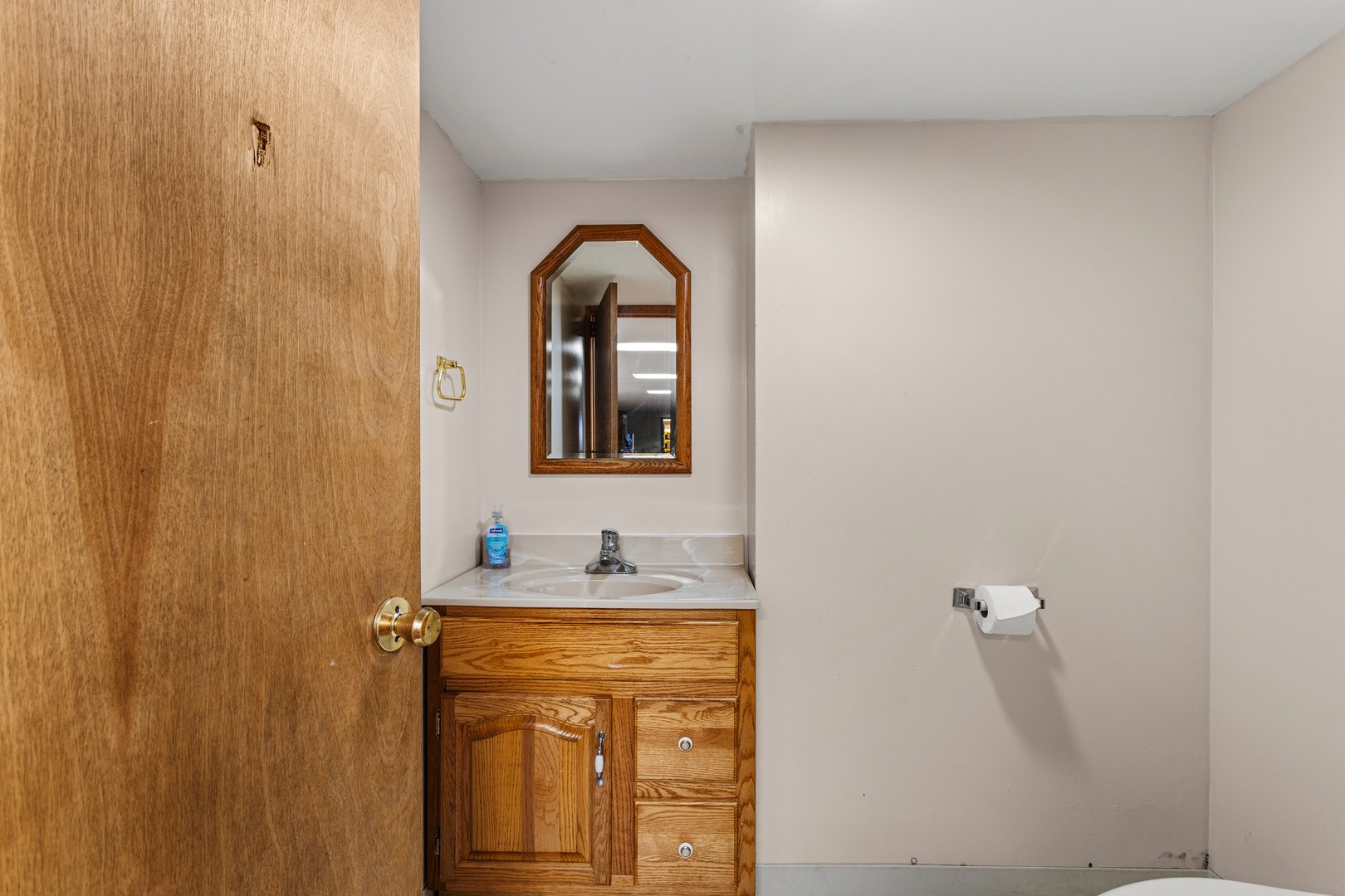 102 E Main Street Property Photo 21