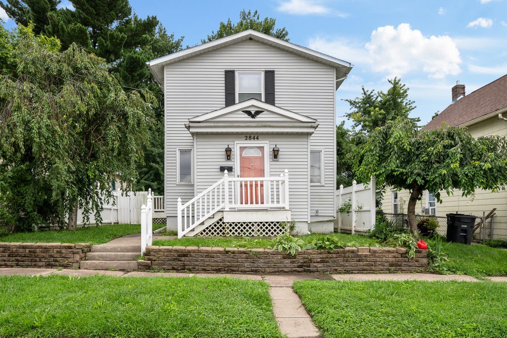 2844 5 1/2 Avenue Property Photo 1