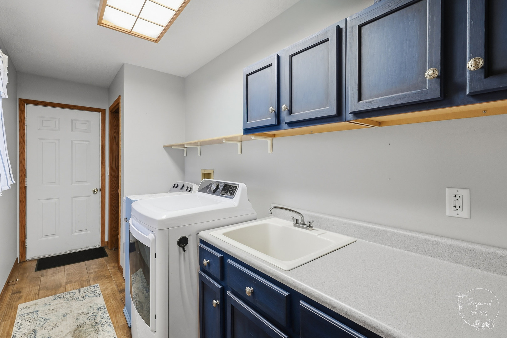 1177 George Lane Property Photo 4